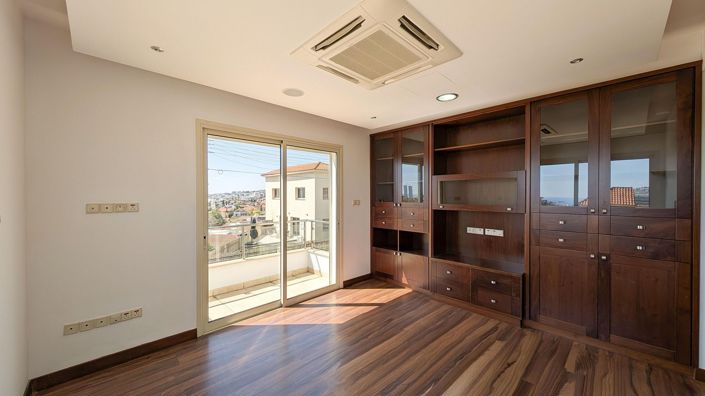 Image No.19-4 Bed Villa for sale