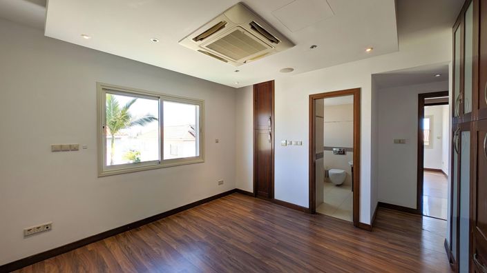 Image No.23-4 Bed Villa for sale