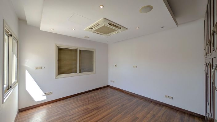 Image No.31-4 Bed Villa for sale