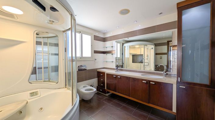 Image No.35-4 Bed Villa for sale