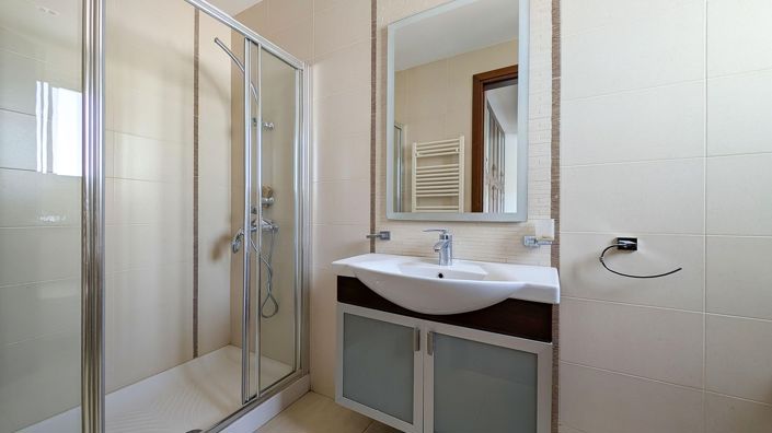 Image No.36-4 Bed Villa for sale