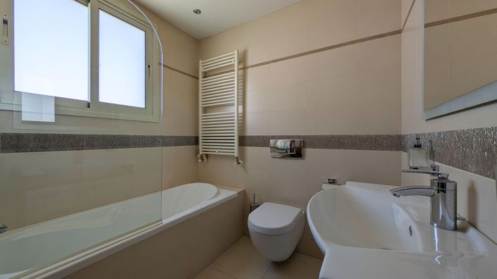 Image No.38-4 Bed Villa for sale