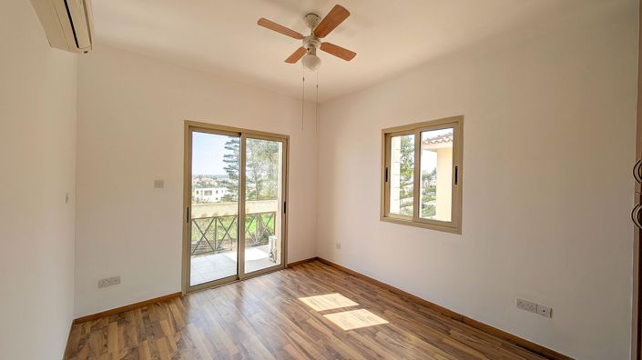 Image No.17-3 Bed Villa for sale