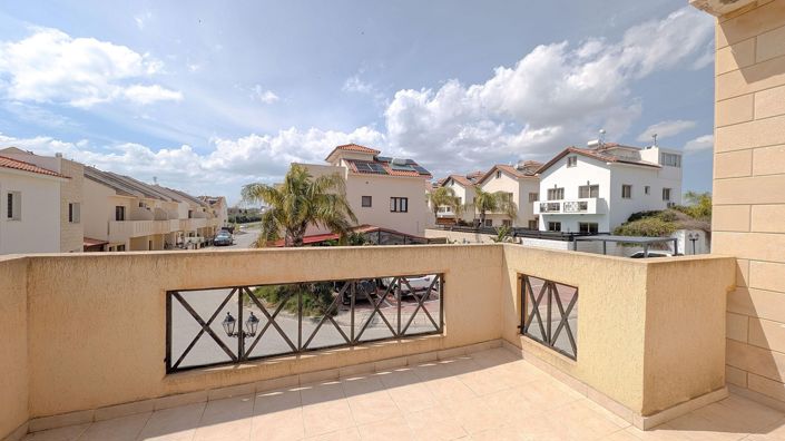 Image No.19-3 Bed Villa for sale