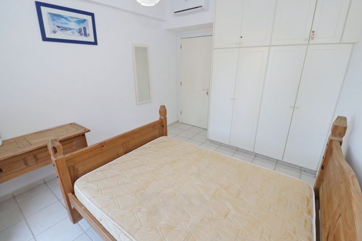 Image No.20-2 Bed Townhouse for sale