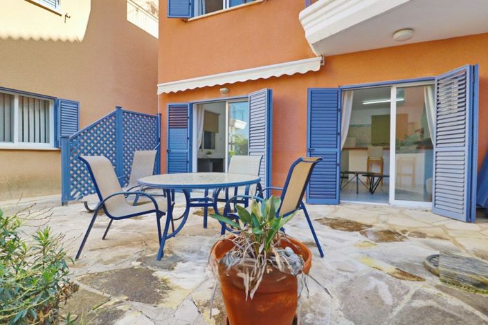 Image No.25-2 Bed Townhouse for sale