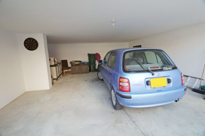 Image No.29-2 Bed Townhouse for sale