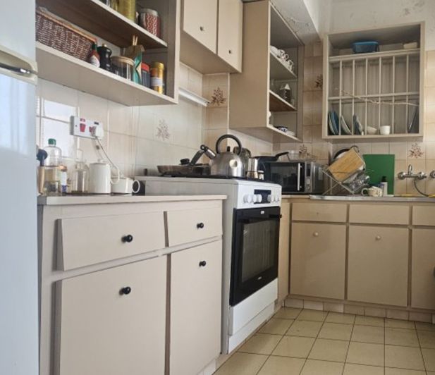 Image No.6-2 Bed Property for sale