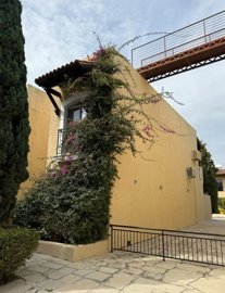 1 - Potamos Germasogias, Maison de ville