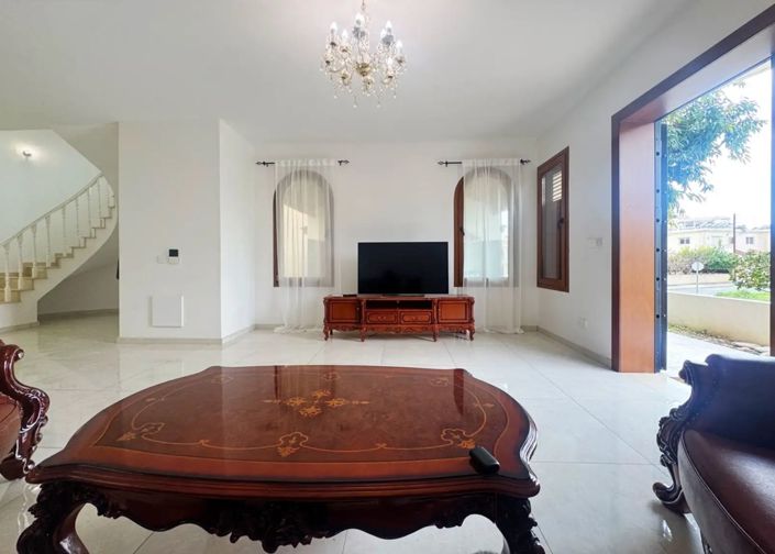 Image No.3-Villa de 4 chambres à vendre à Agios Athanasios