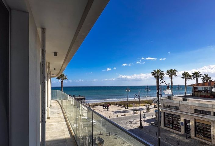 Image No.10-3 Bed Apartment for sale