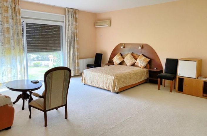 Image No.4-5 Bed Bungalow for sale