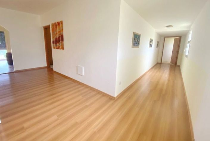 Image No.9-5 Bed Bungalow for sale