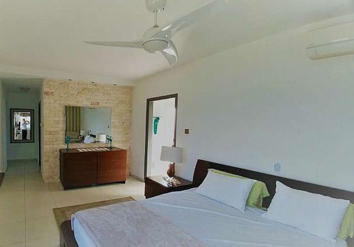 Image No.8-3 Bed Property for sale