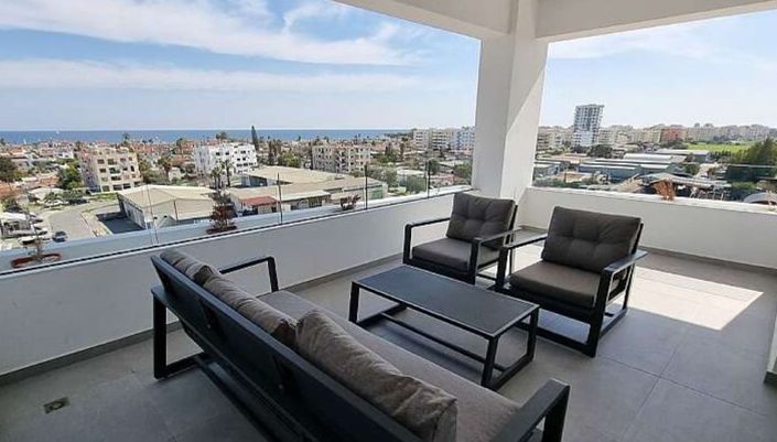 Image No.3-3 Bed Property for sale