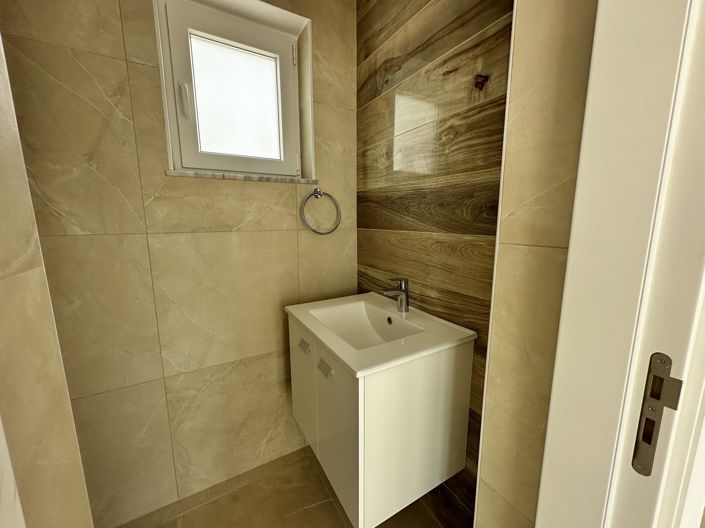 Image No.39-3 Bed Villa for sale