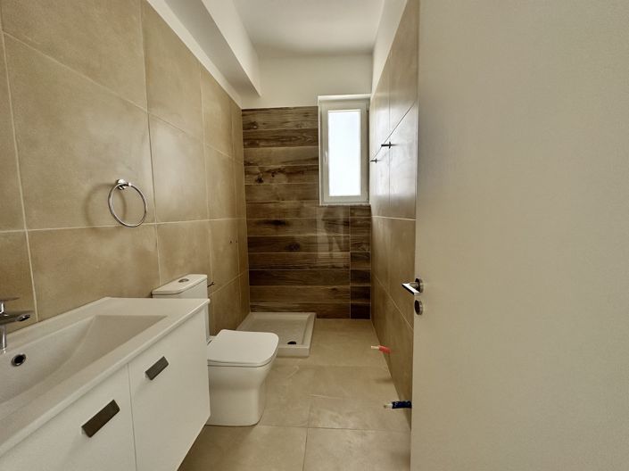 Image No.40-3 Bed Villa for sale