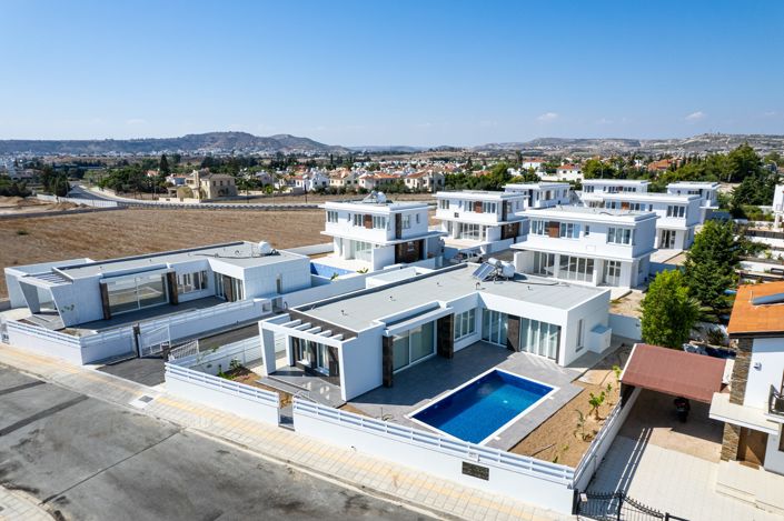 Image No.5-3 Bed Villa for sale