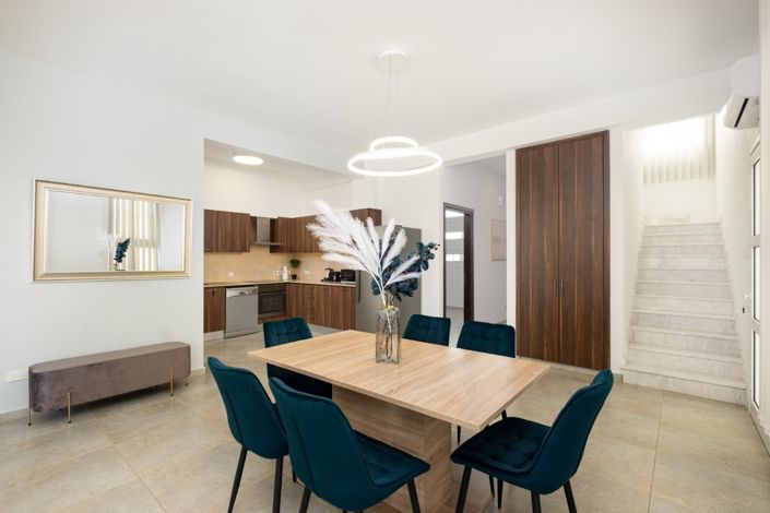 Image No.12-5 Bed Villa for sale