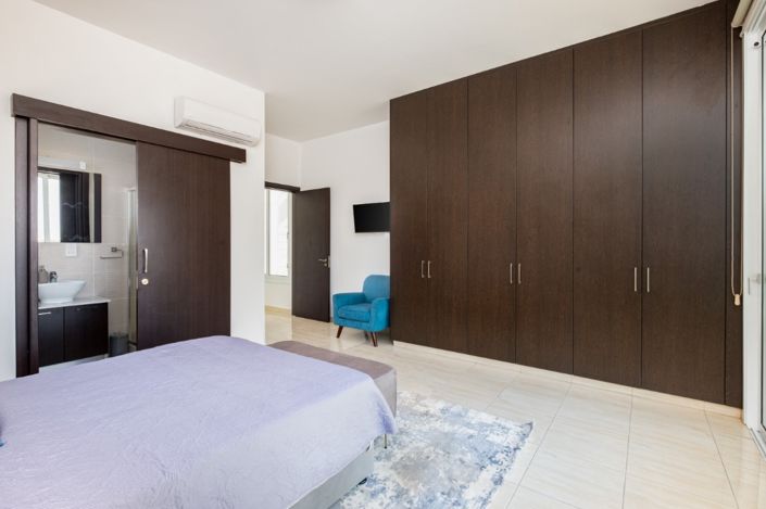 Image No.17-4 Bed Villa for sale