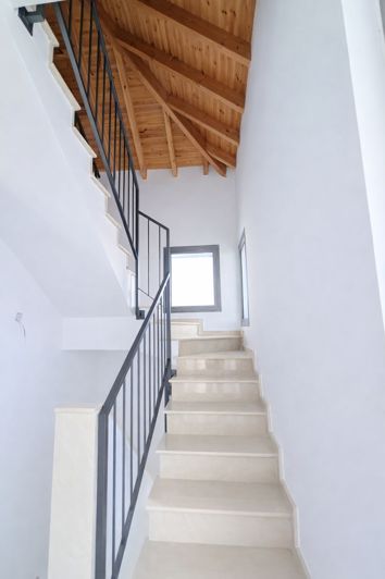 Image No.10-4 Bed Villa for sale