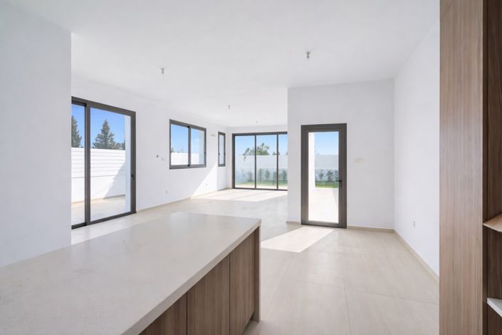 Image No.7-4 Bed Villa for sale