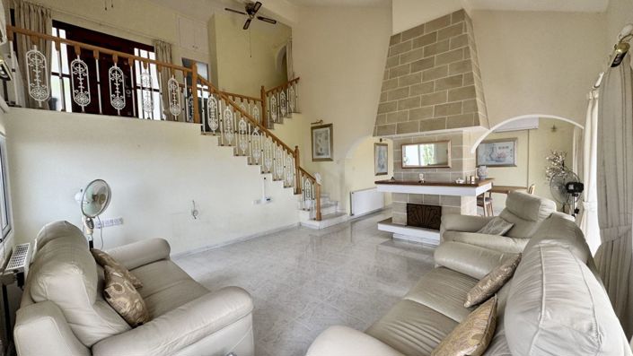 Image No.11-5 Bed Villa for sale