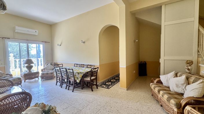 Image No.26-5 Bed Villa for sale