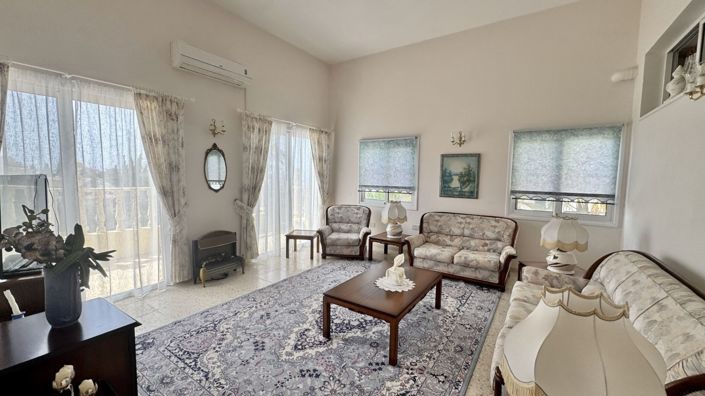 Image No.30-5 Bed Villa for sale