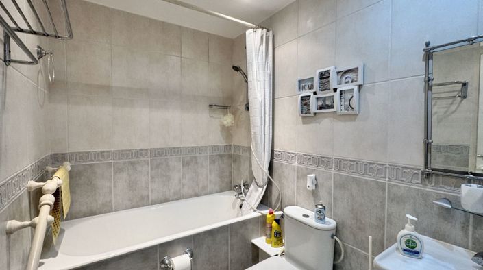 Image No.34-5 Bed Villa for sale