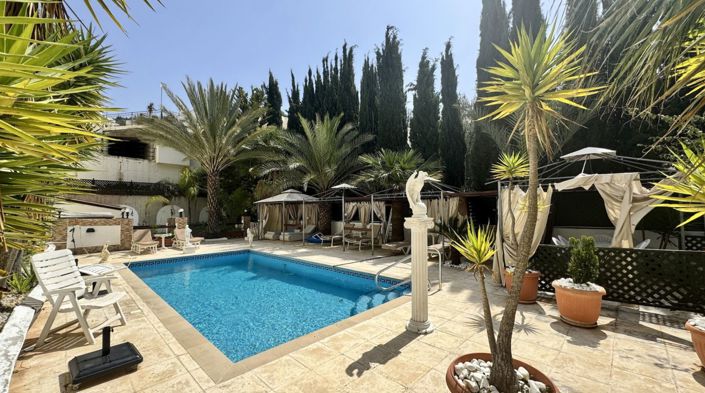 Image No.40-5 Bed Villa for sale