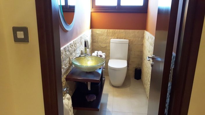 Image No.20-6 Bed Villa for sale