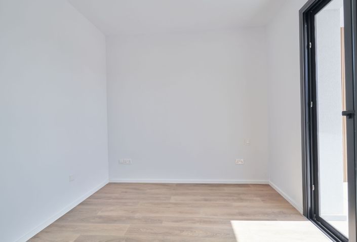 Image No.9-3 Bed Apartment for sale