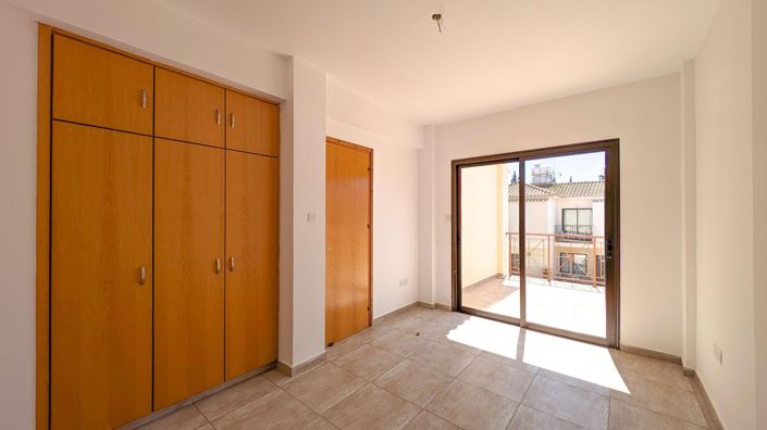 Image No.10-3 Bed Villa for sale