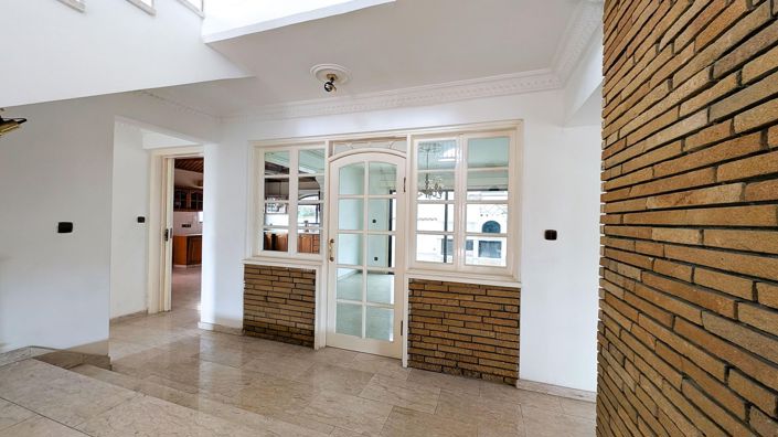 Image No.10-3 Bed Villa for sale