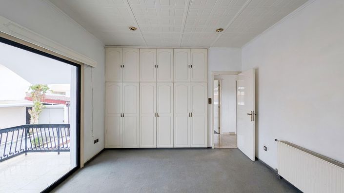 Image No.18-3 Bed Villa for sale