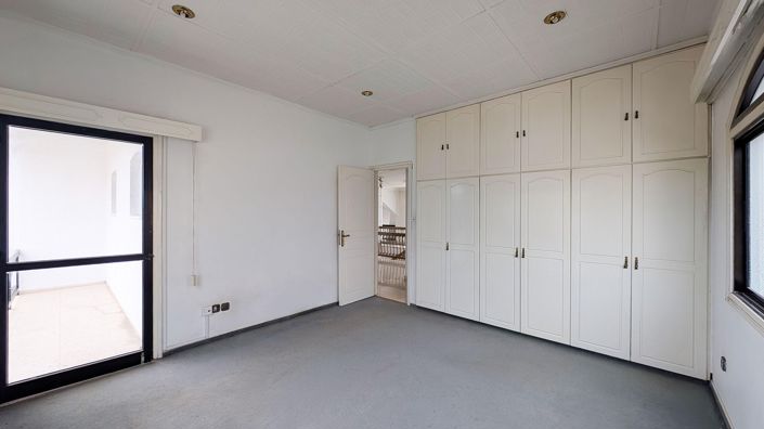 Image No.20-3 Bed Villa for sale