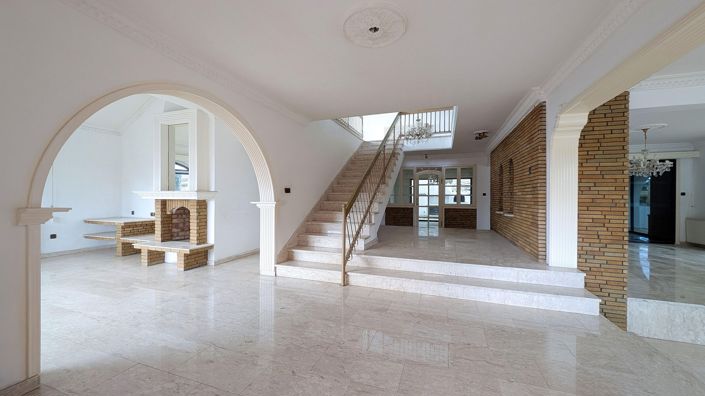 Image No.5-3 Bed Villa for sale