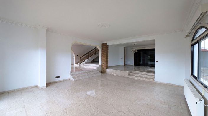 Image No.7-3 Bed Villa for sale