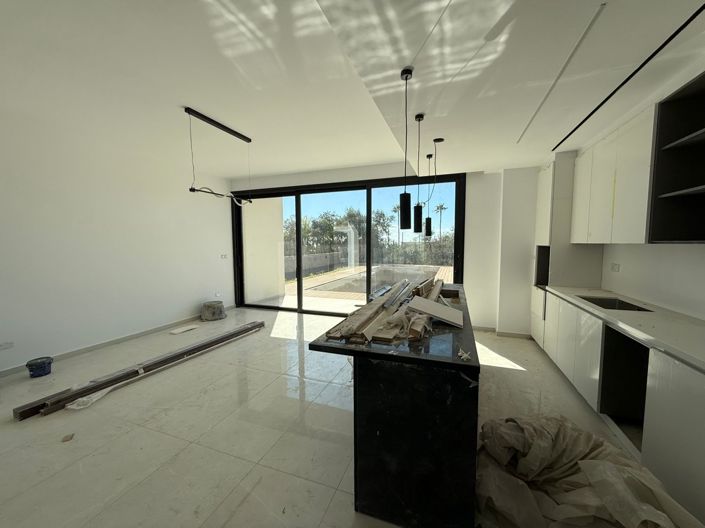 Image No.5-3 Bed Villa for sale