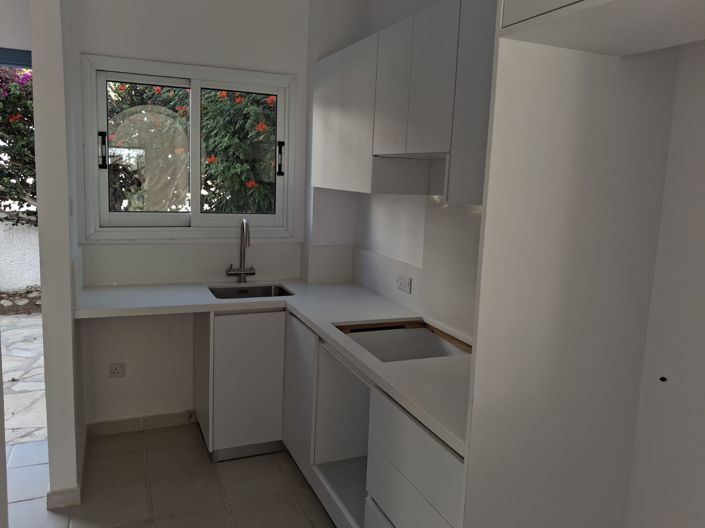 Image No.5-2 Bed Townhouse for sale