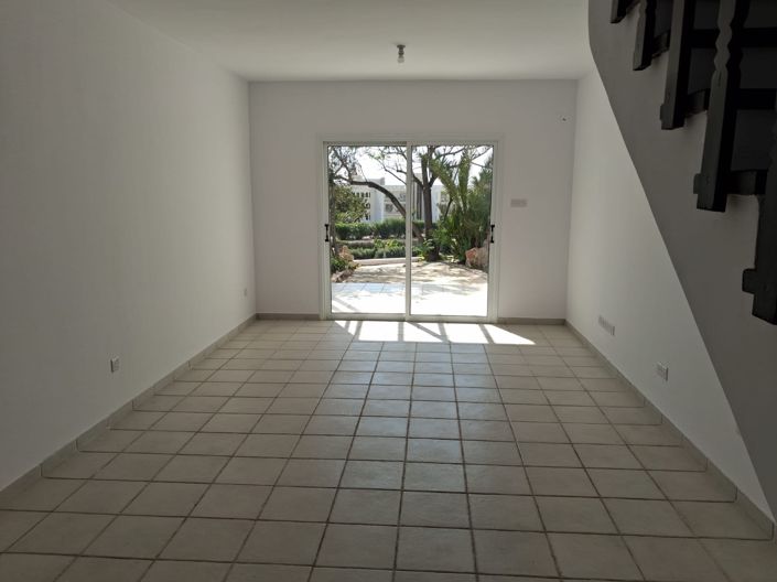 Image No.6-2 Bed Townhouse for sale