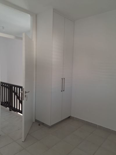 Image No.9-2 Bed Townhouse for sale