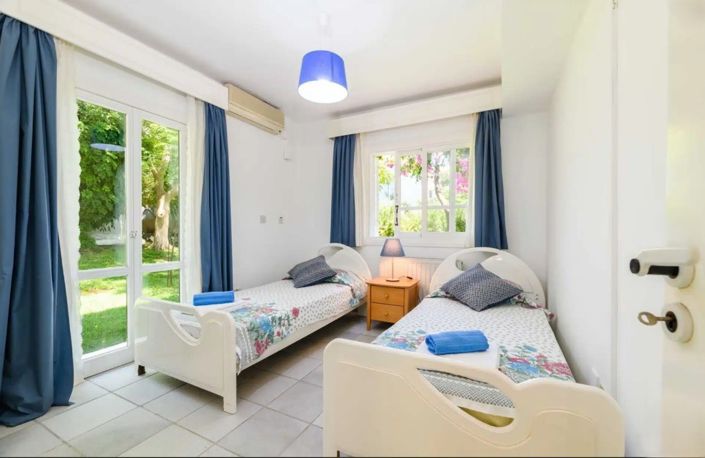 Image No.8-3 Bed Villa for sale