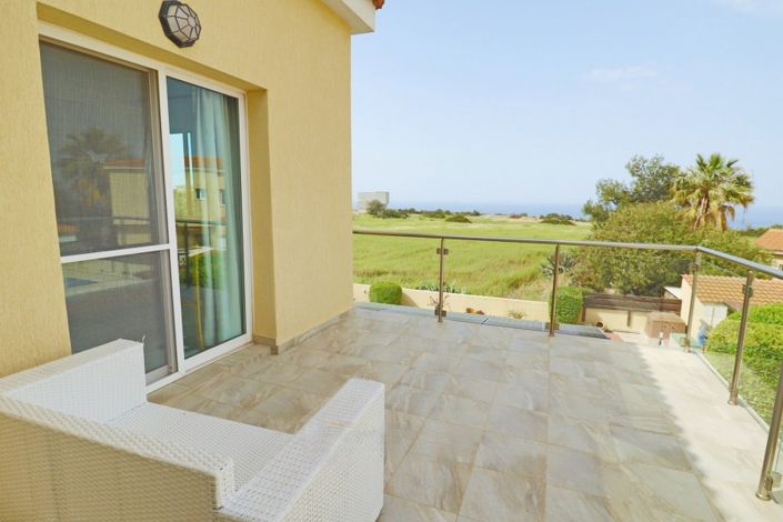 Image No.22-Villa de 4 chambres à vendre à Peyia