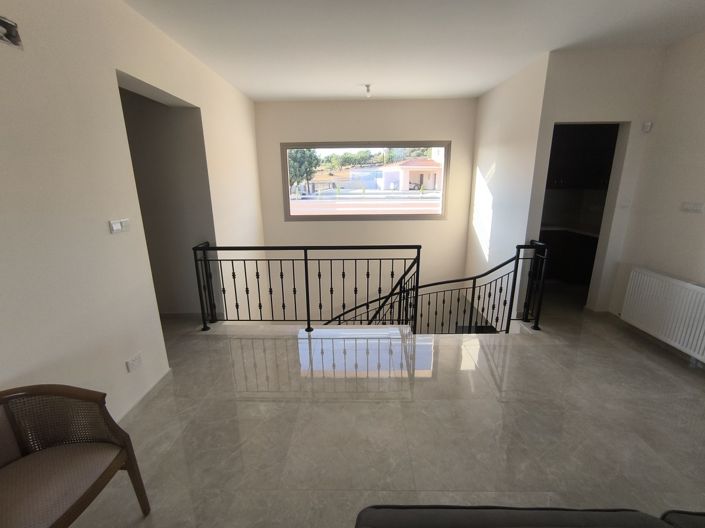 Image No.12-4 Bed Villa for sale