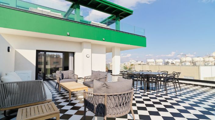 Image No.15-26 Bed Property for sale