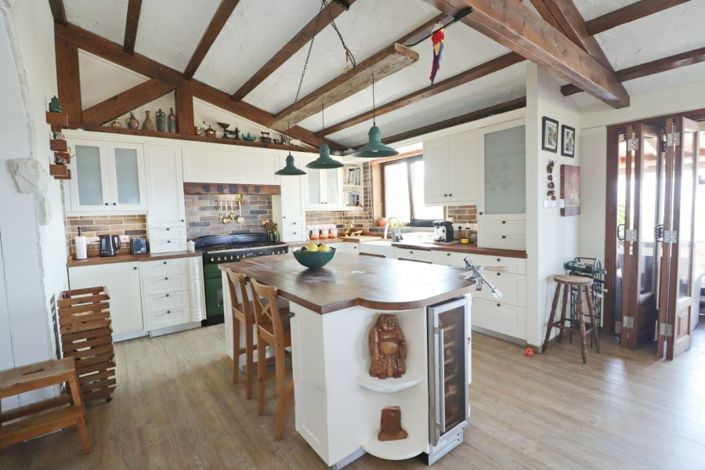 Image No.11-6 Bed Villa for sale