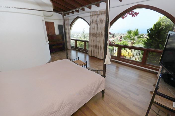 Image No.17-6 Bed Villa for sale