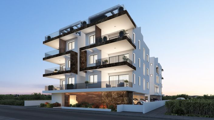 Image No.12-12 Bed Property for sale
